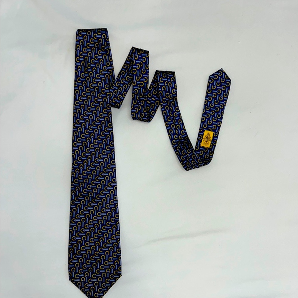 Authentic Gucci Silk Blue and Yellow  Tie